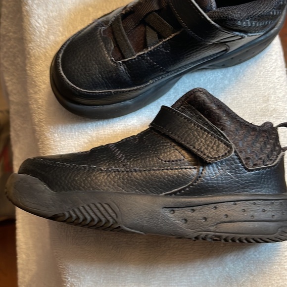 Jordon sneakers black size 10c - Picture 2 of 6